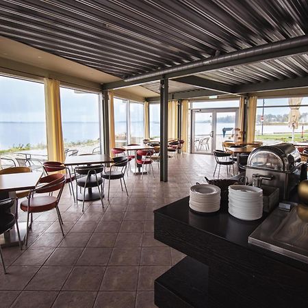 Hotel Promenaadi Haapsalu Esterno foto